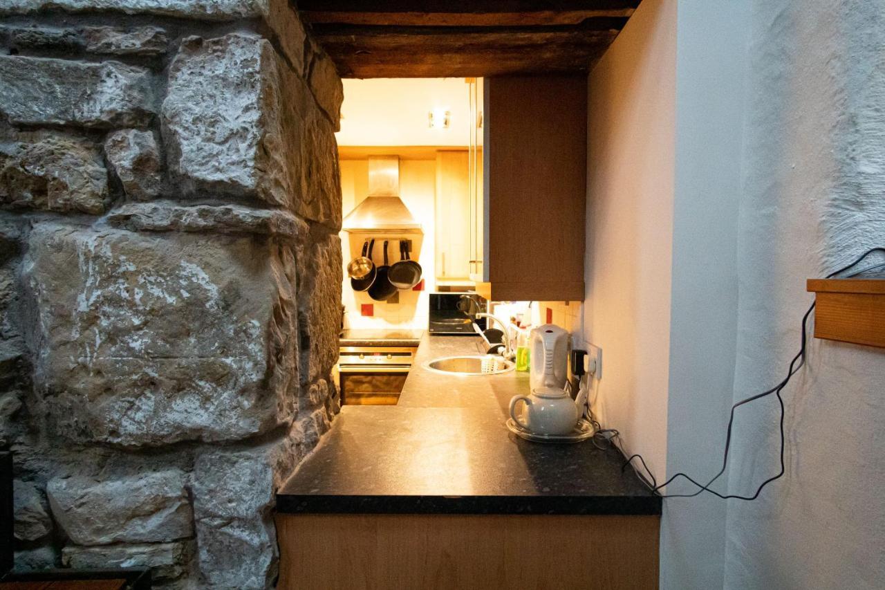 2 Bedroom Characterful Semi-Detached House, Enviably Located With Balcony And Terrace St Andrews Dış mekan fotoğraf