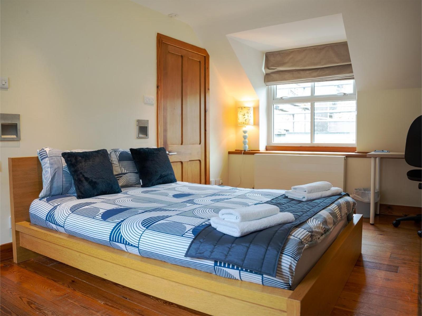 2 Bedroom Characterful Semi-Detached House, Enviably Located With Balcony And Terrace St Andrews Dış mekan fotoğraf