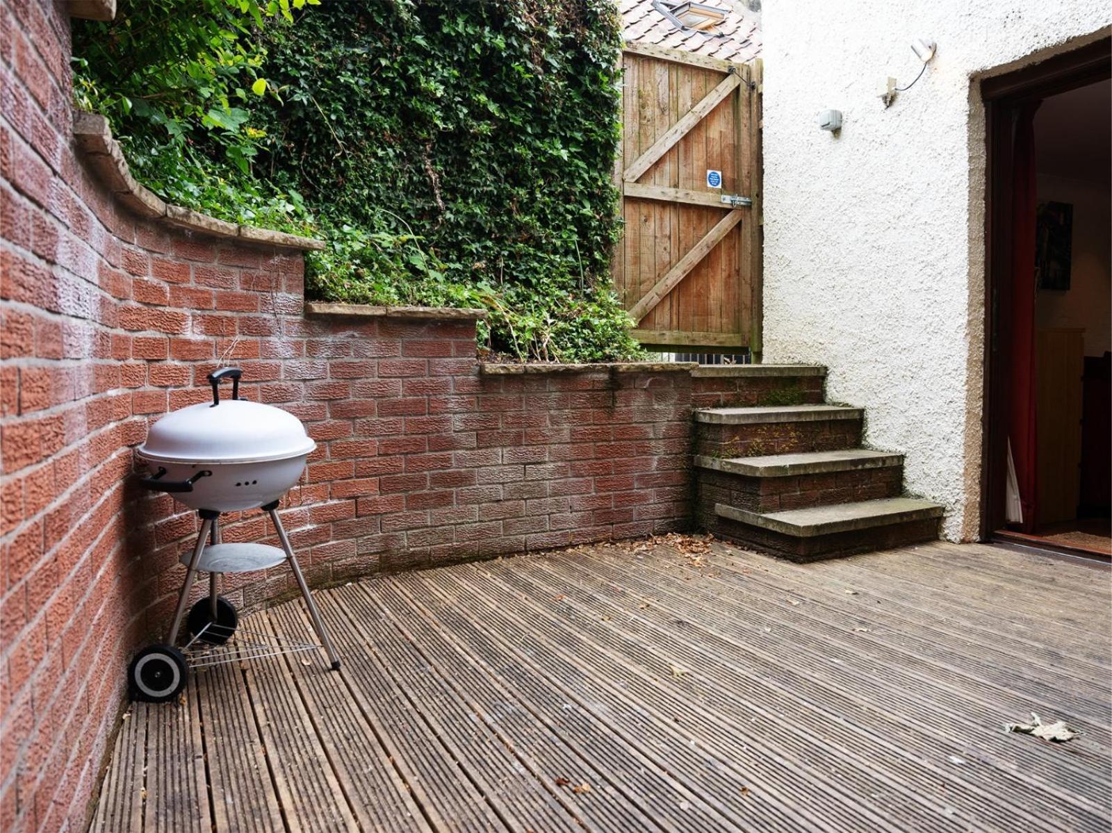 2 Bedroom Characterful Semi-Detached House, Enviably Located With Balcony And Terrace St Andrews Dış mekan fotoğraf